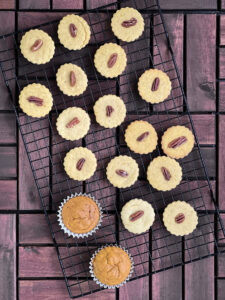 Pumpkin Spice Shortbread Cookies