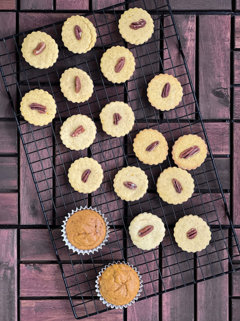 Pumpkin Spice Shortbread Cookies